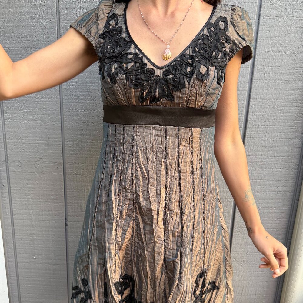 Sue Wong vintage Dress with Black flower detail